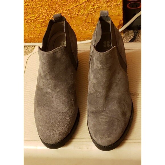 NATURALIZER "Darena" Ankle Bootie 7W - Picture 2 of 6